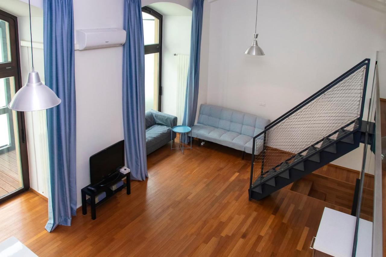 Modern Apartment With Terrace And Air Conditioning Praga Esterno foto